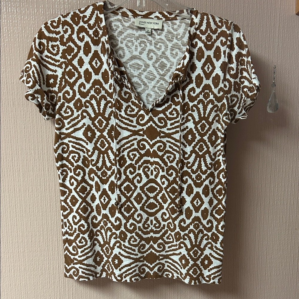 Jones New York Brown and White Geometric Blouse